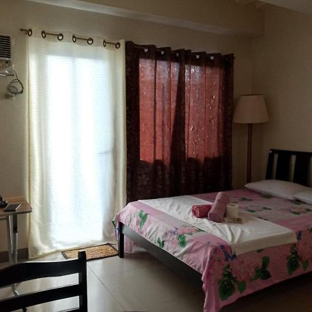 Emmanuel'S Service Apartment Near The Airport Manila Exterior photo