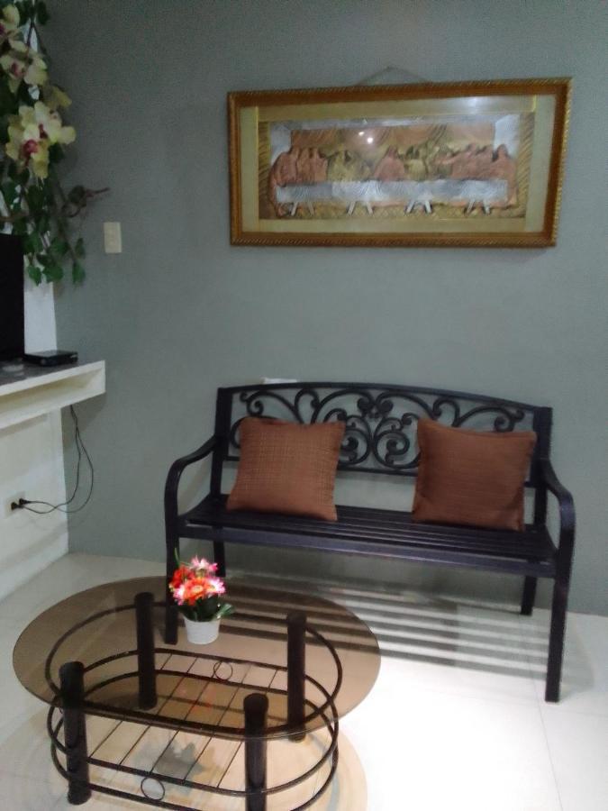Emmanuel'S Service Apartment Near The Airport Manila Exterior photo