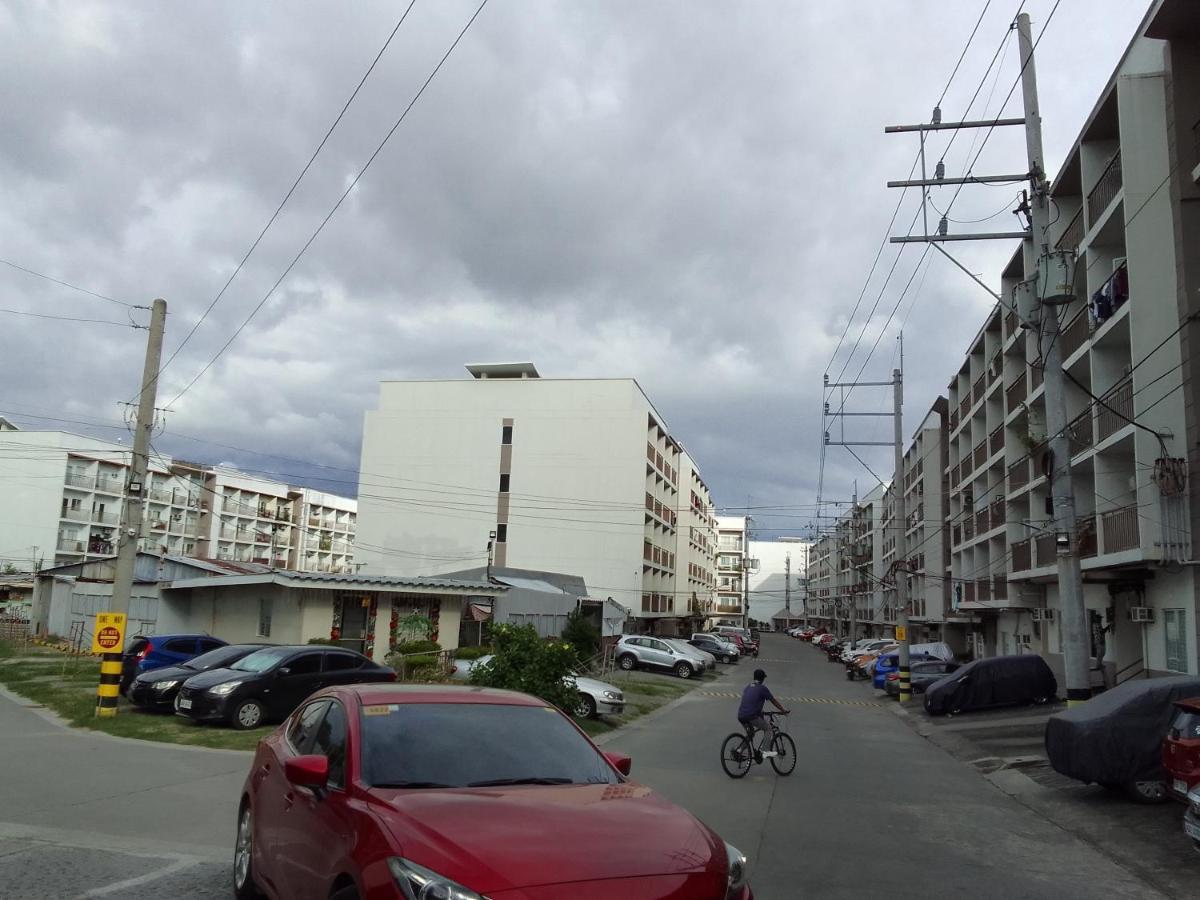 Emmanuel'S Service Apartment Near The Airport Manila Exterior photo